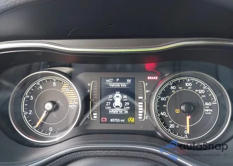 2019 Jeep Cherokee Latitude Plus 4X4 z USA, uszkodzony, nr VIN 1C4PJMLN5KD142723